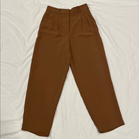 Wilfred Pants - Aritzia Wilfred Carrot Pant Camel Brown Pants size 4
